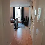 Augusta 229-5e-city Center Apt- Balcony & Elevator *